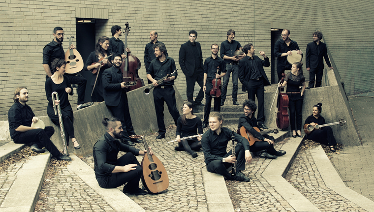 Cornelius Rauch spielt im Assambura Ensemble den Klavierpart